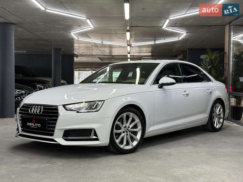 Седан Audi A4 2018 в Одессе