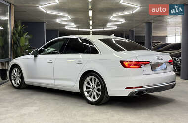 Седан Audi A4 2018 в 