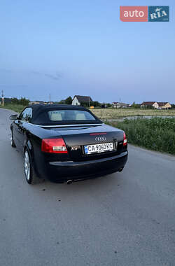 Кабриолет Audi A4 2004 в 