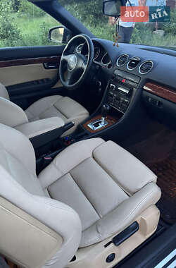 Кабриолет Audi A4 2004 в 