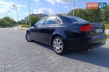 Седан Audi A4 2004 в  фото 5 Седан Audi A4 2004 в