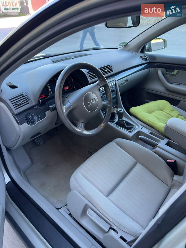 Седан Audi A4 2003 в Збаражі