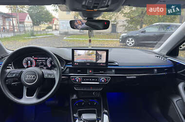 Седан Audi A4 2022 в 