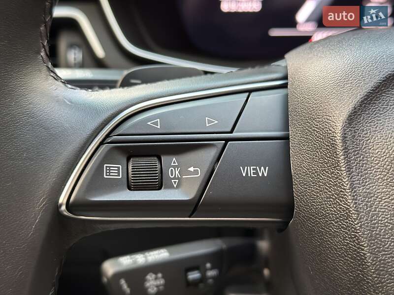 Седан Audi A4 2022 в Киеве
