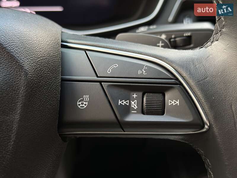Седан Audi A4 2022 в Киеве