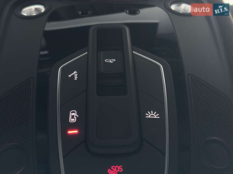 Седан Audi A4 2022 в Киеве
