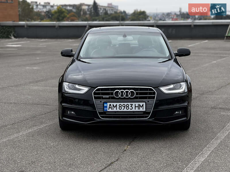 Седан Audi A4 2015 в Киеве