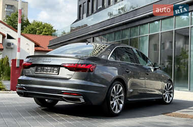 Седан Audi A4 2021 в 