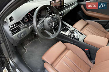 Седан Audi A4 2021 в 