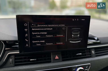Седан Audi A4 2021 в 