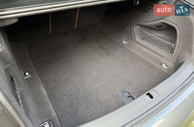 Седан Audi A4 2021 в 