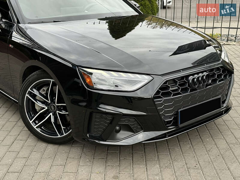 Седан Audi A4 2023 в Киеве