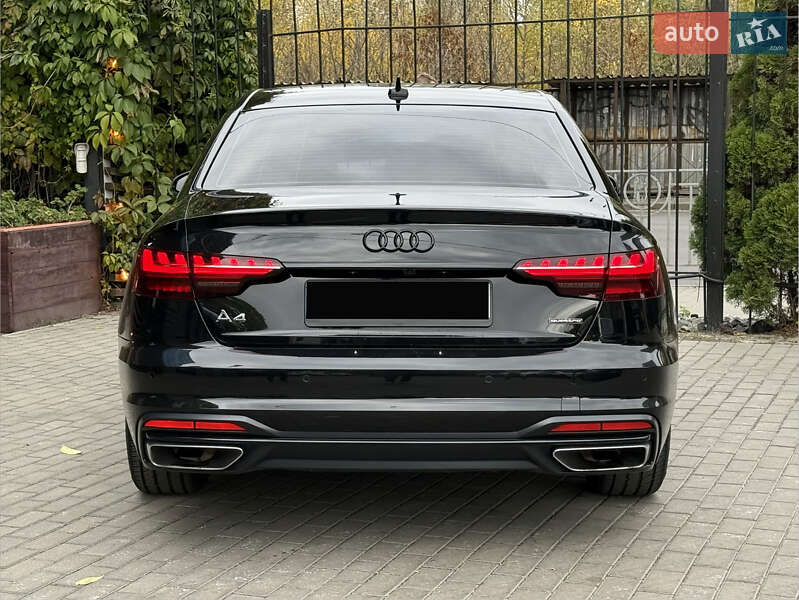 Седан Audi A4 2023 в Киеве