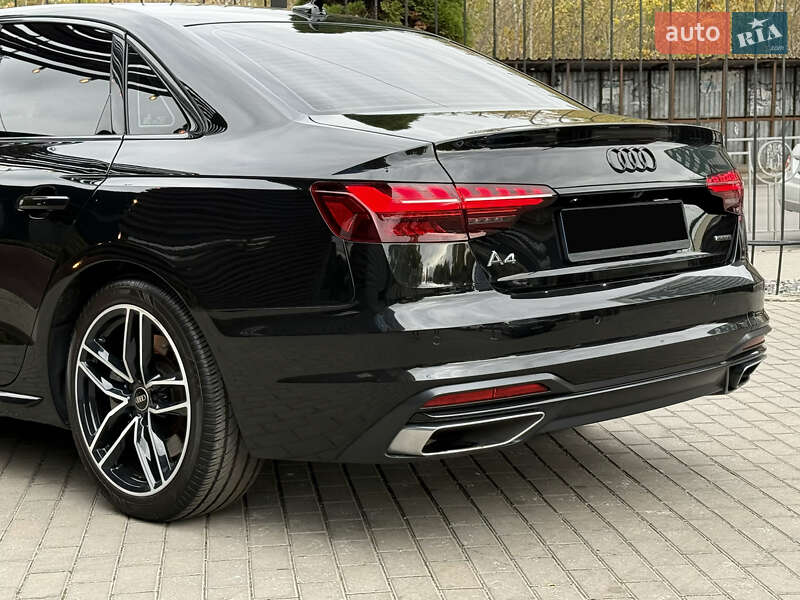 Седан Audi A4 2023 в Киеве