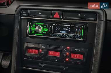 Універсал Audi A4 2006 в  фото 127 Універсал Audi A4 2006 в