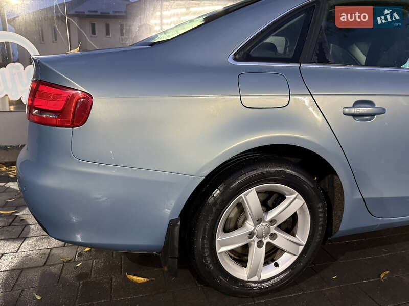 Седан Audi A4 2009 в Ивано-Франковске