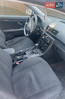 Седан Audi A4 2001 в 
