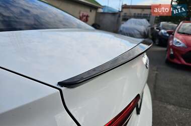 Седан Audi A4 2016 в 