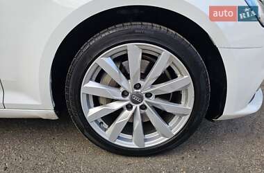 Седан Audi A4 2016 в 