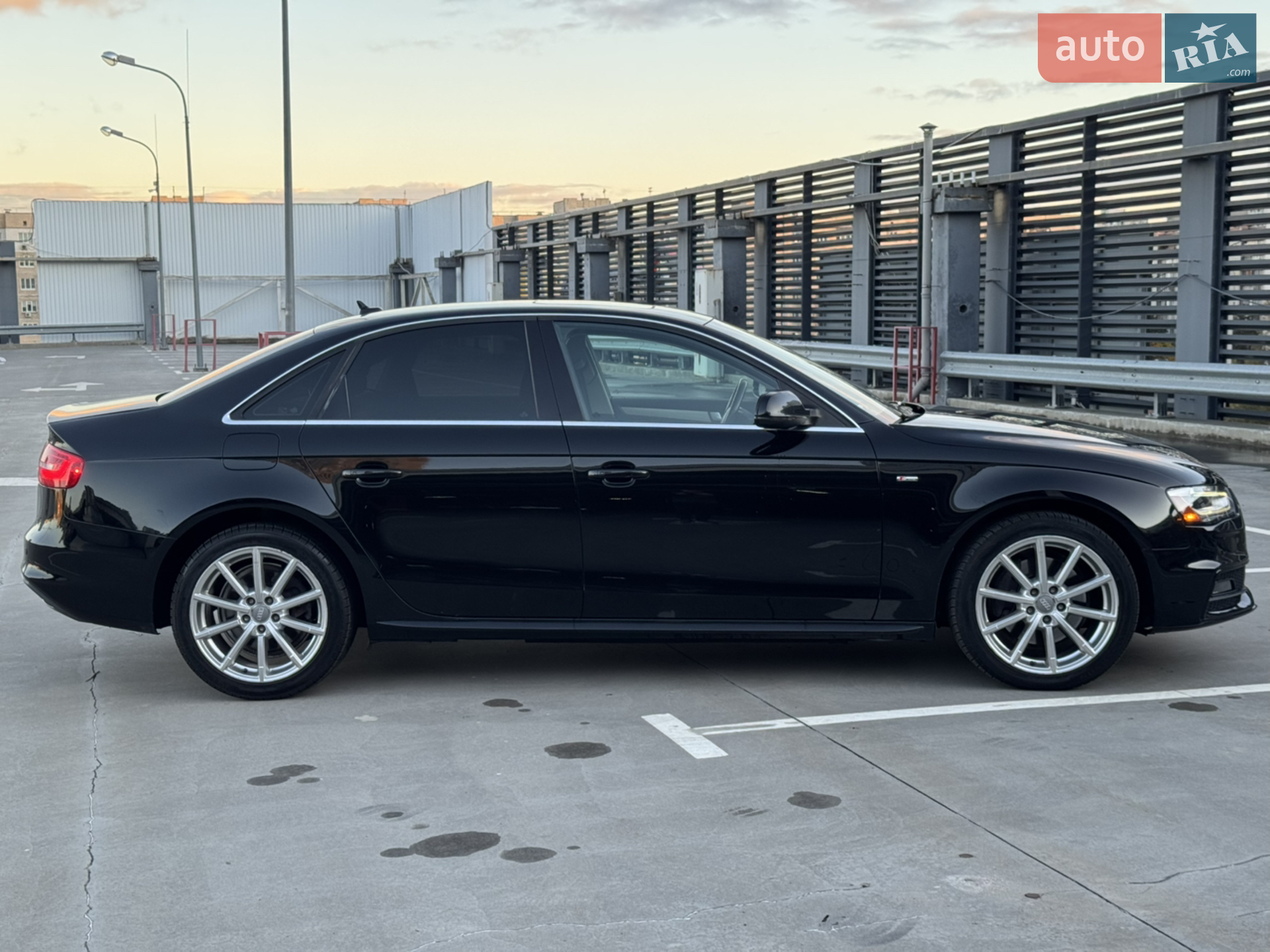 2015 Audi A4 - мініатюра 16