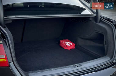 Седан Audi A4 2015 в 