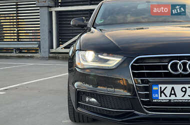 Седан Audi A4 2015 в 