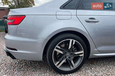 Седан Audi A4 2015 в 
