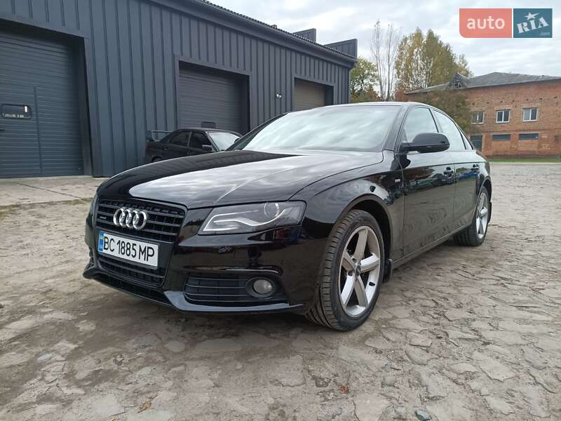 Седан Audi A4 2010 в Львові