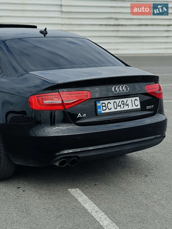 Седан Audi A4 2013 в Львове