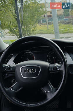 Седан Audi A4 2013 в 