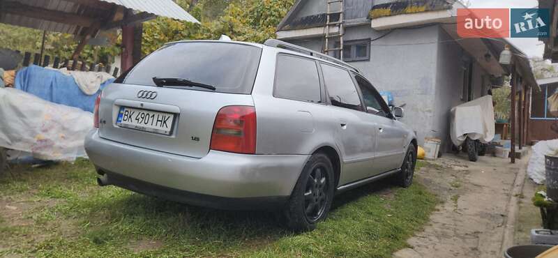 Універсал Audi A4 1996 в Рівному