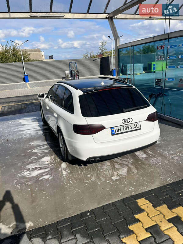 Универсал Audi A4 2009 в Веселинове