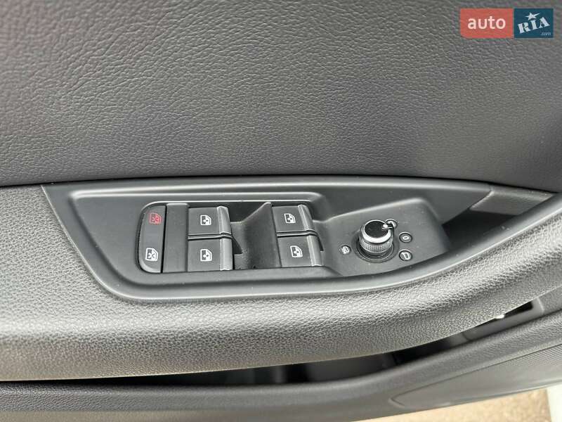 Седан Audi A4 2015 в Києві фото 17 Седан Audi A4 2015 в Києві