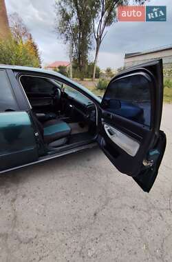 Седан Audi A4 1996 в  фото 8 Седан Audi A4 1996 в