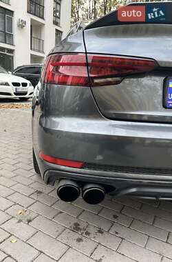 Седан Audi A4 2019 в 