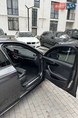 Седан Audi A4 2019 в 
