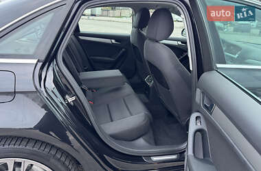 Седан Audi A4 2011 в 