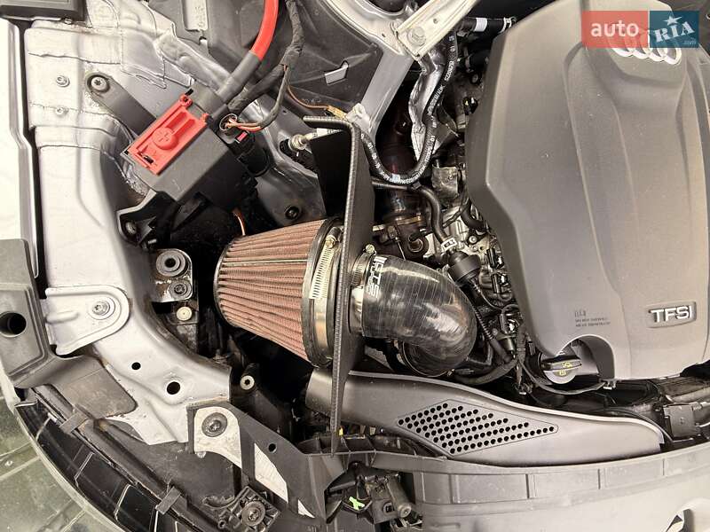 Седан Audi A4 2018 в Львове