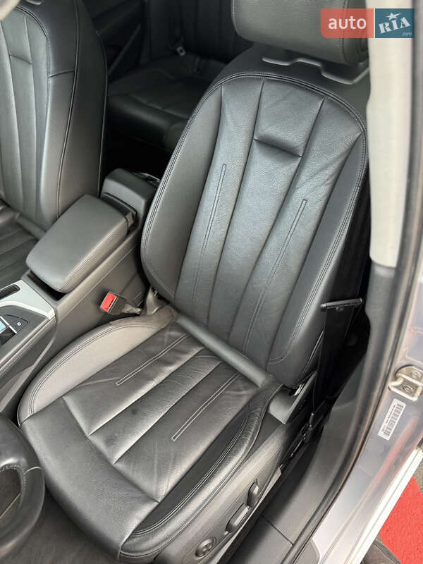 Седан Audi A4 2016 в Киеве