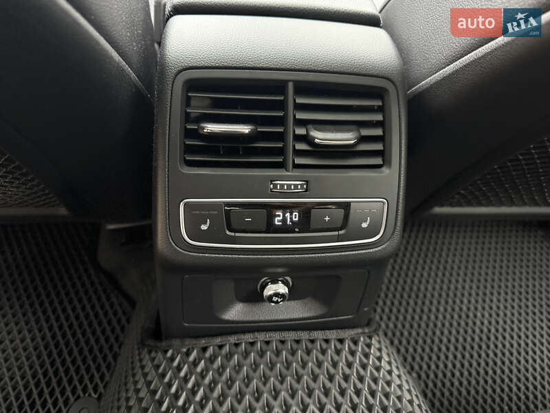 Седан Audi A4 2017 в Києві