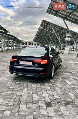 Седан Audi A4 2018 в  фото 18 Седан Audi A4 2018 в