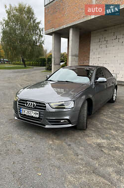 Седан Audi A4 2012 в 