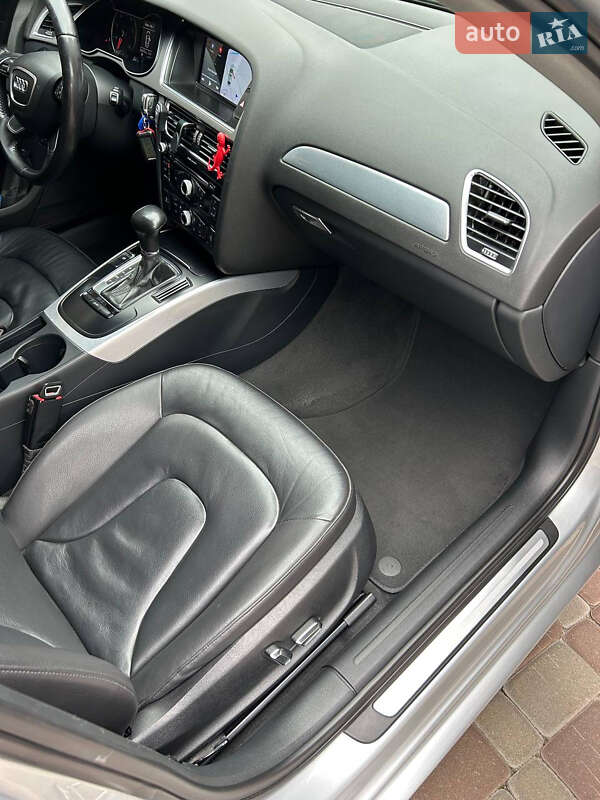 Седан Audi A4 2013 в Харькове