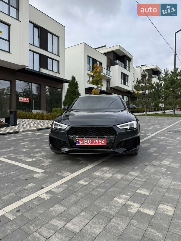 Седан Audi A4 2018 в Ужгороді