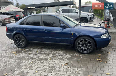 Седан Audi A4 1998 в 