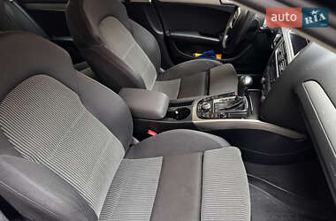 Седан Audi A4 2008 в  фото 32 Седан Audi A4 2008 в