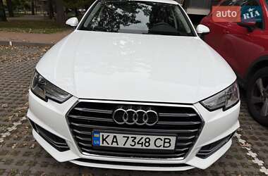 Седан Audi A4 2016 в 