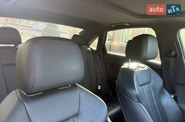 Седан Audi A4 2018 в 