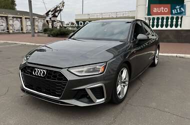 Седан Audi A4 2020 в 