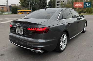 Седан Audi A4 2020 в 